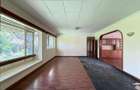 5 Bed House with En Suite in Lavington - 7
