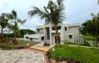 4 Bed House with En Suite at Hs84 - 1