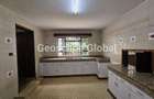 4 Bed House with En Suite in Nyari - 3