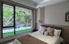 4 Bed Apartment with En Suite - 17