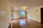 5 Bed Townhouse with En Suite in Lavington - 12