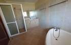 4 Bed House with En Suite in Runda - 15