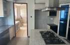 3 Bed Apartment with En Suite in Riverside - 2