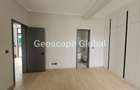 5 Bed House with En Suite in Lavington - 7
