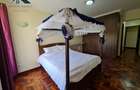 Furnished 3 Bed Apartment with En Suite at Dennis Pritt - 12