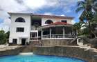 5 Bed Villa with En Suite in Malindi - 1