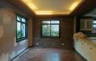 5 Bed Townhouse with En Suite at Lavington - 10