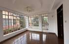 4 Bed Townhouse with En Suite in Lavington - 5