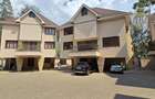 5 Bed Townhouse with En Suite at Lavington Road - 1
