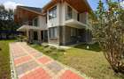 6 Bed House with En Suite in Karen - 1