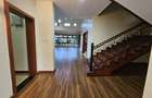 5 Bed House with En Suite in Runda - 2