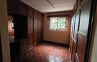 5 Bed Townhouse with En Suite at Lavington - 8
