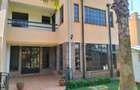 5 Bed Townhouse with En Suite at Lavington - 1