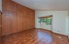 4 Bed Townhouse with En Suite in Lavington - 6