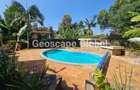 5 Bed House with En Suite in Runda - 1