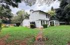 4 Bed House with En Suite in Hill View - 2