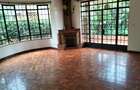 5 Bed Townhouse with En Suite in Lavington - 9
