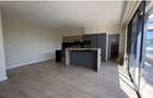 4 Bed Apartment with En Suite in Riverside - 4