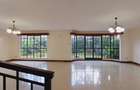 5 Bed Townhouse with En Suite in Spring Valley - 4