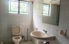 5 Bed House with En Suite in Lavington - 7