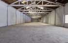 5,000 ft² Warehouse with Backup Generator in Industrial Area - 3