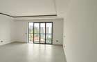 3 Bed Apartment with En Suite at Brookside - 10
