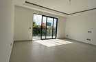 2 Bed Apartment with En Suite in Brookside - 5