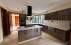 4 Bed Townhouse with En Suite in Karen - 2