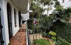 5 Bed Townhouse with En Suite at Riverside Drive - 8