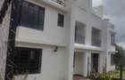 4 Bed Townhouse with En Suite at Banana - 1