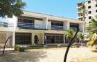 4 Bed House in Nyali Area - 1