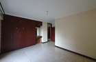 3 Bed Apartment with En Suite at Mpaka Rd - 8