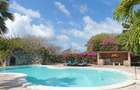 5 Bed Villa with En Suite in Watamu - 2
