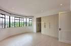 5 Bed Townhouse with En Suite in Lavington - 8