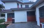4 Bed House with En Suite in Lavington - 5