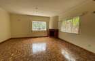 5 Bed House with En Suite in Kyuna - 2