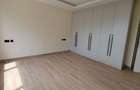 3 Bed Apartment with En Suite in Westlands Area - 5