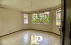 4 Bed Townhouse with En Suite in Spring Valley - 7