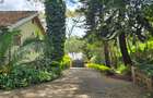 4 Bed House with En Suite in Loresho - 2