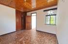 6 Bed House with En Suite in Nyari - 19