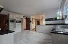 5 Bed Townhouse with En Suite in Lavington - 14
