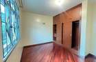 5 Bed House with En Suite in Lavington - 12