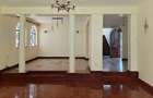 5 Bed House with En Suite at Riverside - 6