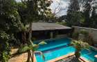 6 Bed House with En Suite in Runda - 19