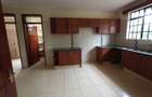 4 Bed House with Swimming Pool at Rosslyn - 7