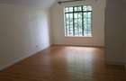 5 Bed Villa with En Suite in Karen Hardy - 10