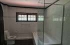 4 Bed Townhouse with En Suite at Riverside Drive - 13