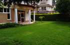 5 Bed House with En Suite in Lavington - 8