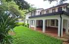 4 Bed House with En Suite at Hill View - 4