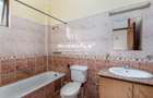 3 Bed Apartment with En Suite in Parklands - 9